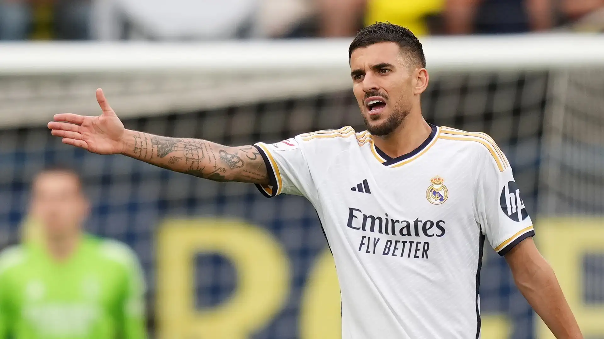سيبايوس يرفض عروض الرحيل ويتمسك بريال مدريد